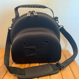 New Era 2 Cap Carrier